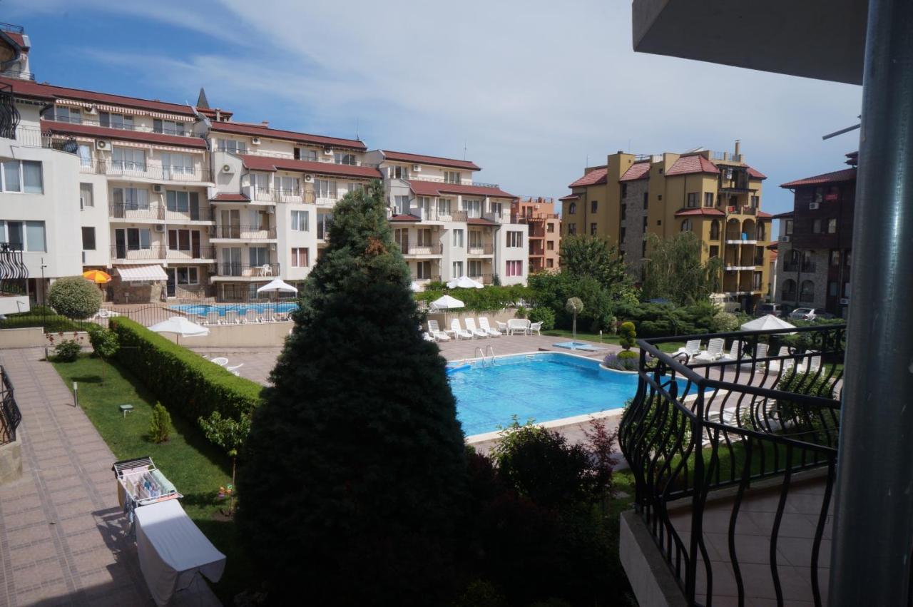 Dom-El Real Apartments 4 - Święty Włas Zewnętrze zdjęcie