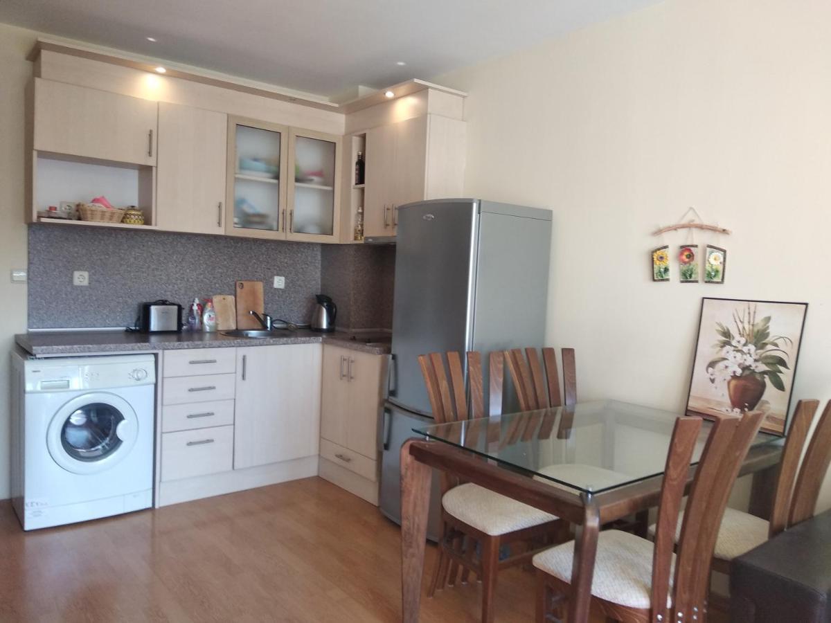 Dom-El Real Apartments 4 - Święty Włas Zewnętrze zdjęcie