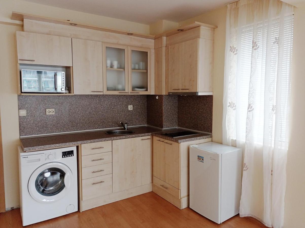 Dom-El Real Apartments 4 - Święty Włas Zewnętrze zdjęcie