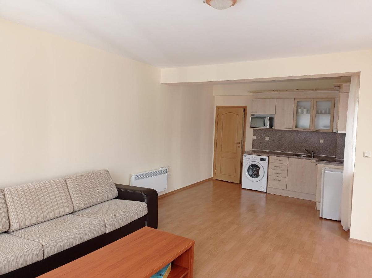 Dom-El Real Apartments 4 - Święty Włas Zewnętrze zdjęcie