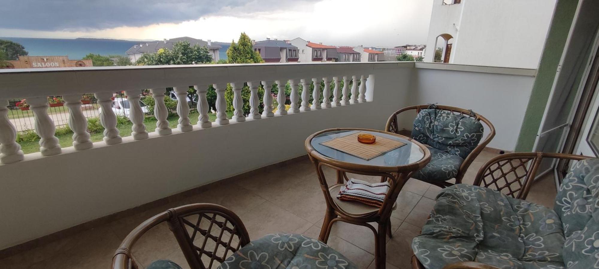 Dom-El Real Apartments 4 - Święty Włas Zewnętrze zdjęcie